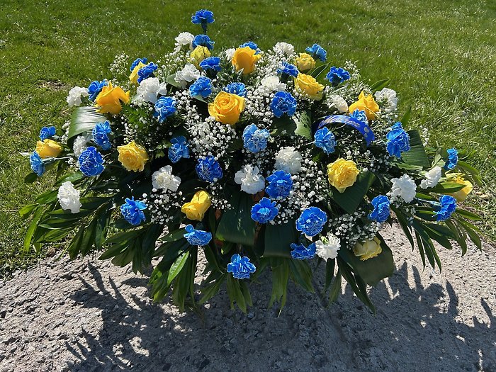 Heavenly Home Casket Spray