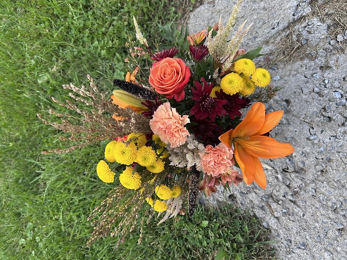 Fluffy Fall Bouquet